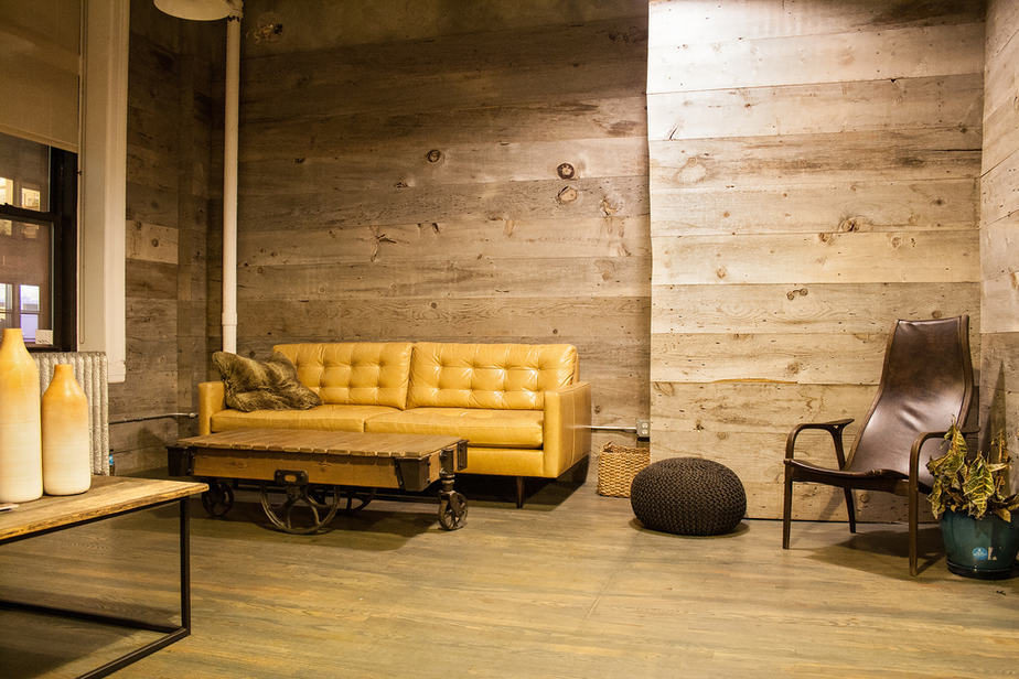 Cabin-Like Rustic Living Room
