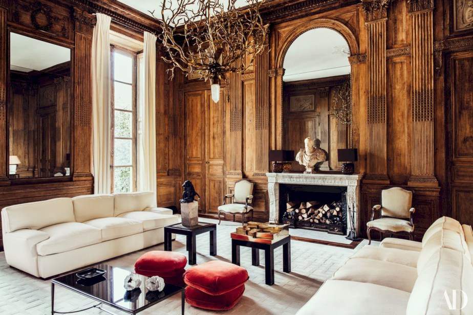 Roman-Inspired Glam Living Room