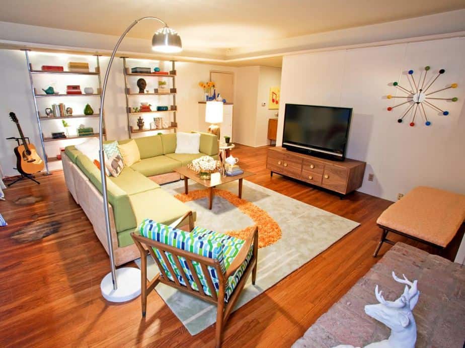Versatile Mid Century Modern Living Room. Source: blueridgeapartments.com