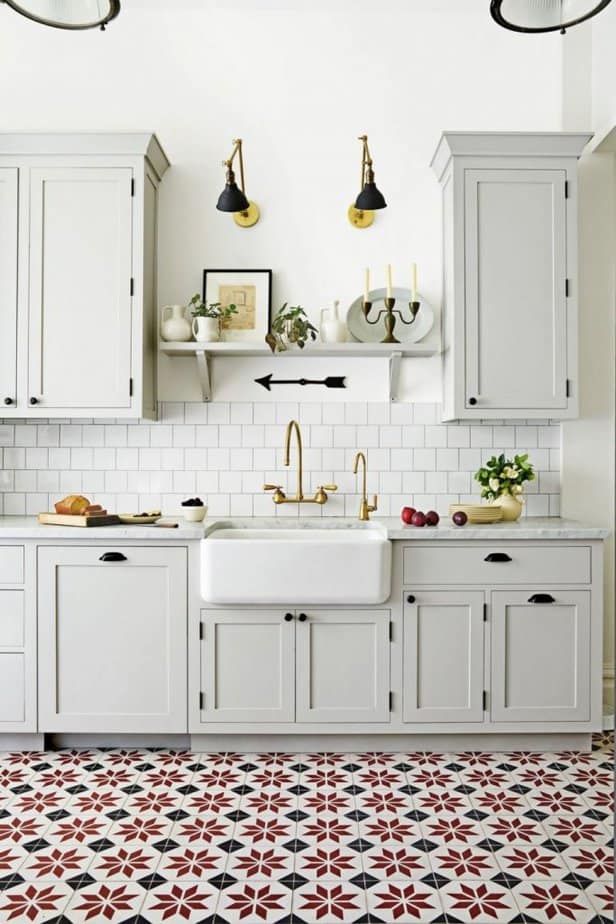 Beautiful White Kitchen With Tile Modelled Backsplash 683x1024 