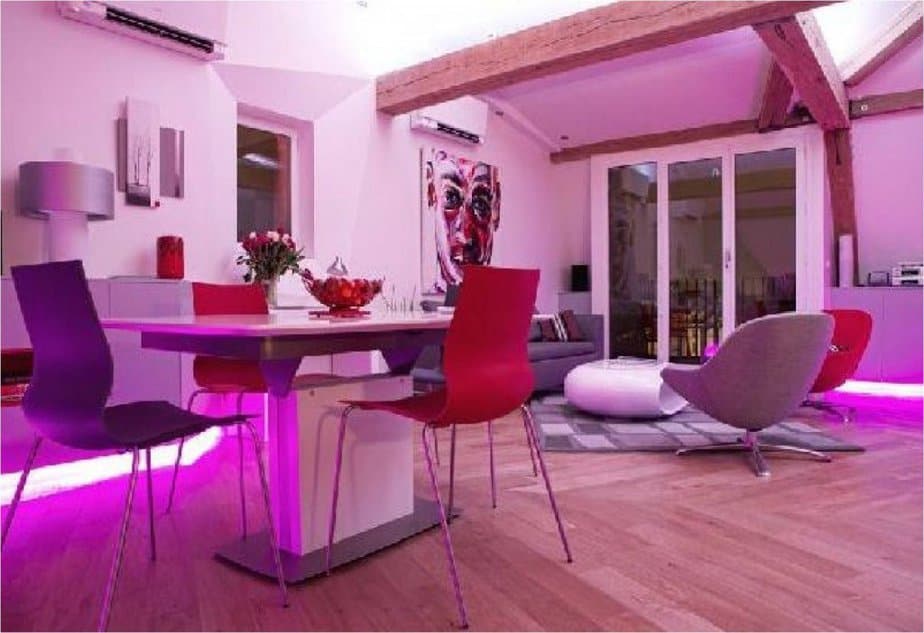 Dazzling Purple Living Room 1024x702 