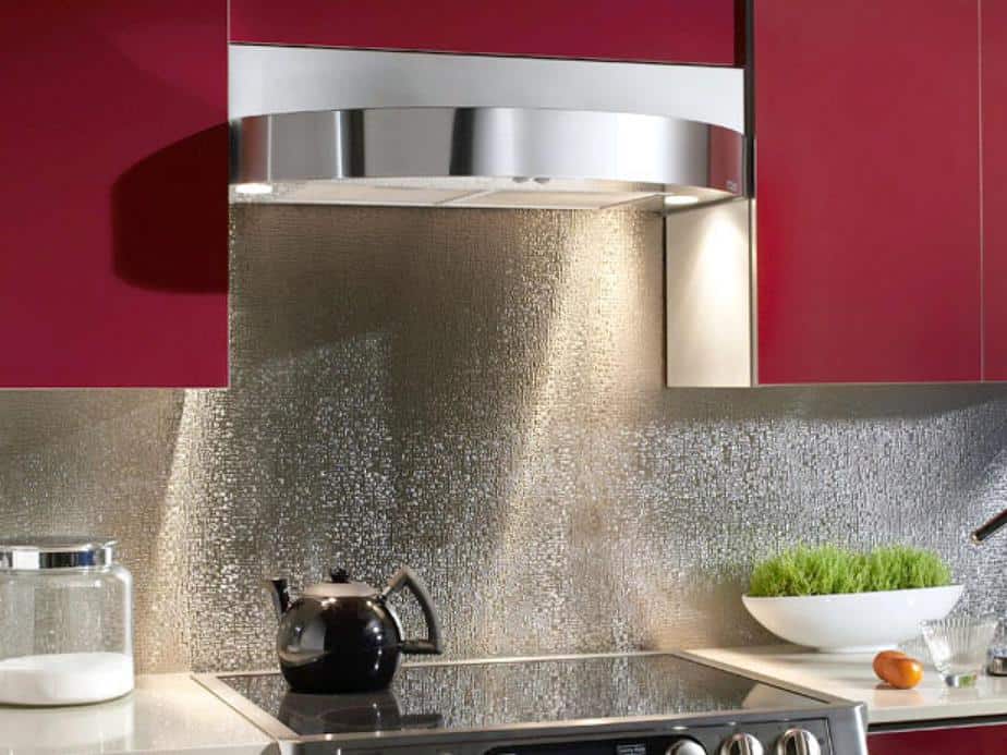 Glittering Stainless Steel Kitchen Backsplash
