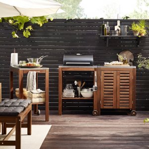 Handy And Simple Outdoor Kitchen 300x300 