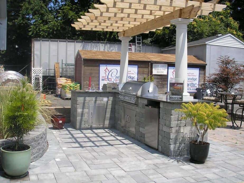Interesting Outdoor Kitchen Cover2 1024x768 