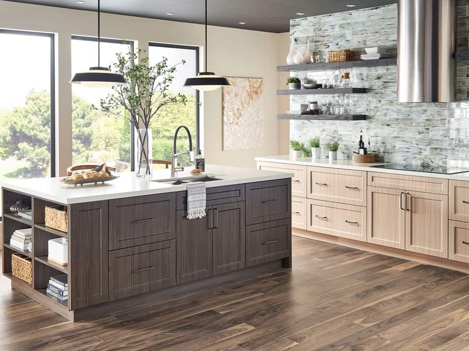 Restful, Cool Kitchen Island 