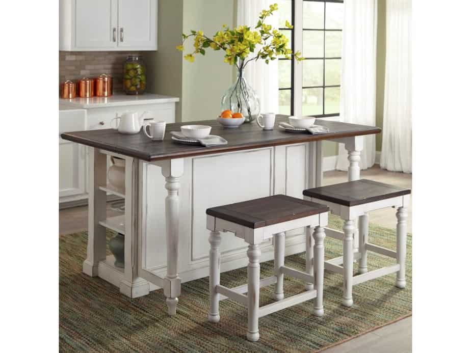 Lovely Country Kitchen Island