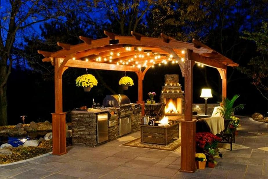 Romantic Outdoor Kitchen Lighting