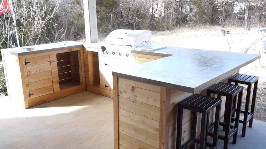 Plain Outdoor Kitchen Countertop