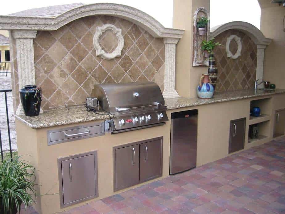 Graceful Outdoor Kitchen Sink 