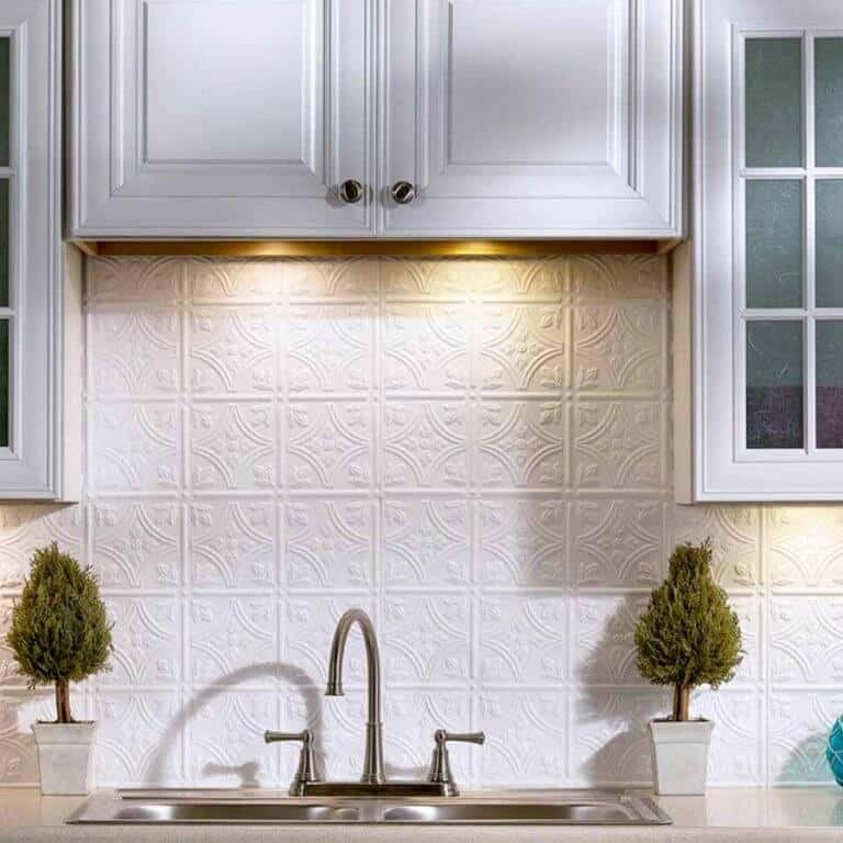 White Kitchen With Wonderful Backsplash 768x768 