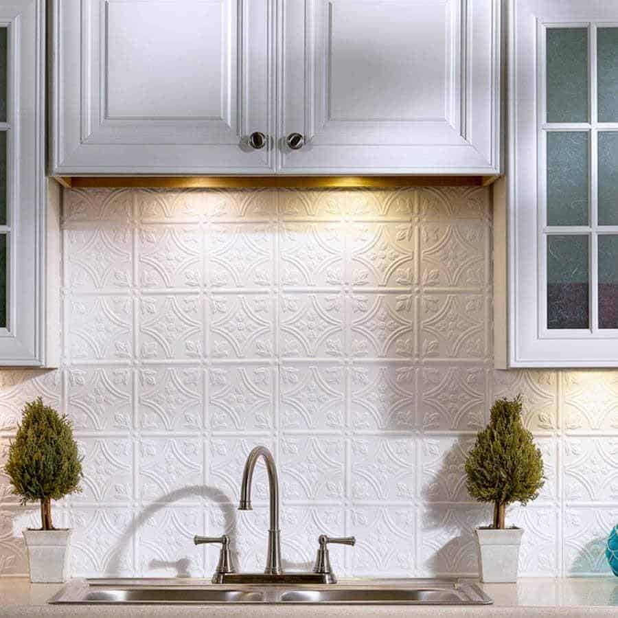 Kitchen Backsplash with Beautiful Designed Panel