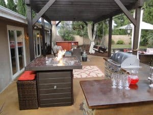 Relaxed Outdoor Kitchen Island
