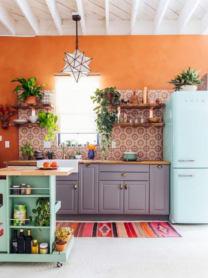 Appealing Colorful Kitchen