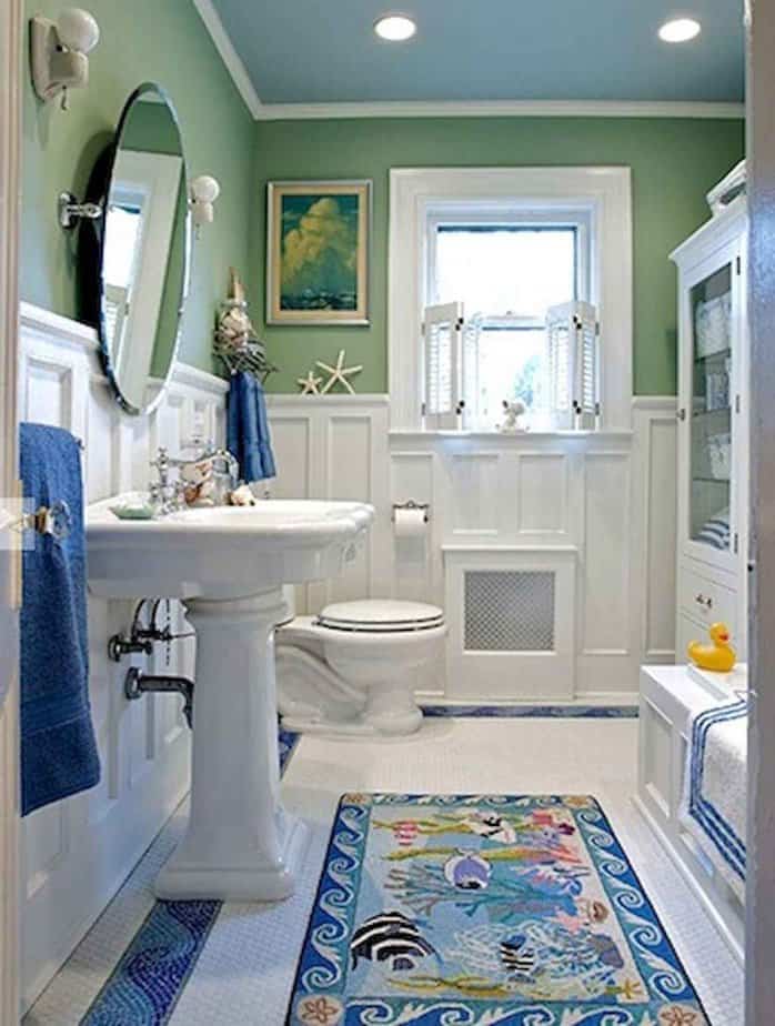 10 Bathroom Wainscoting Ideas 2024 The Extra D Cor   Fantastic Nautical Bathroom 768x1016 