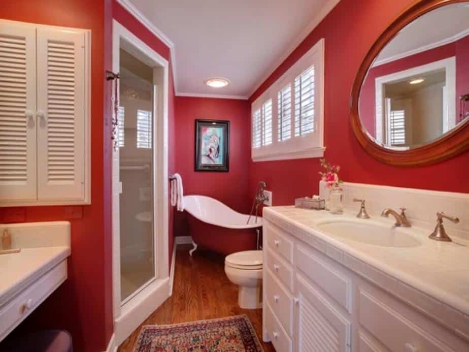 Extraordinary Red Bathroom