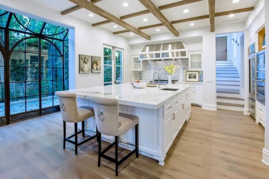 Wood coffered ceiling 