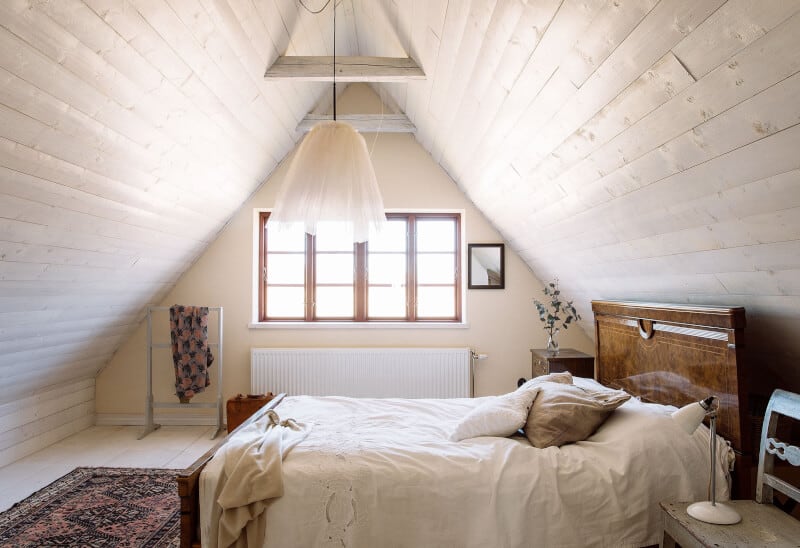 white Vaulted Ceiling Bedroom Ideas