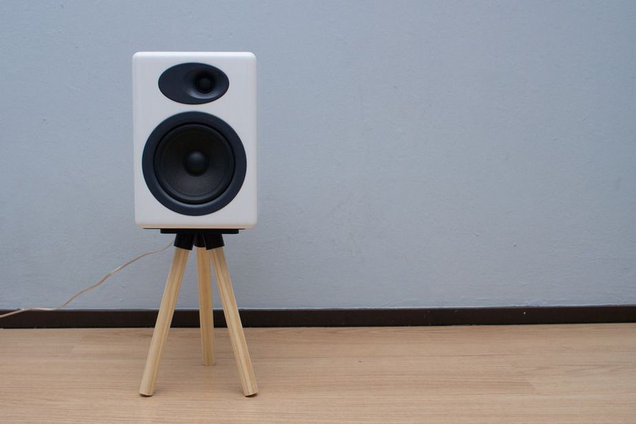 The Function of DIY Speaker Stand