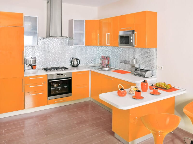 Colors That Go Good with Orange in kitchen