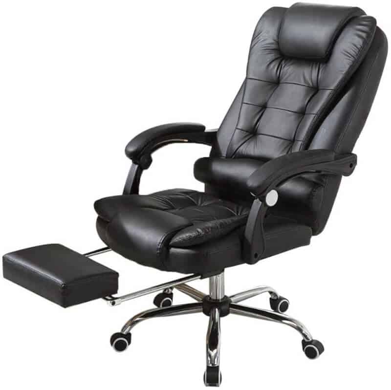 Gaming chair with footstep