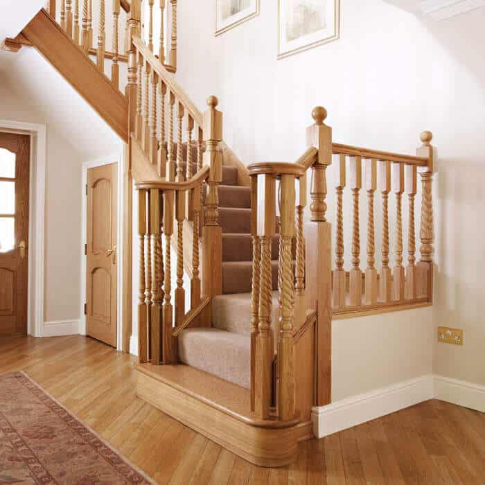Traditional Oak stair railing
