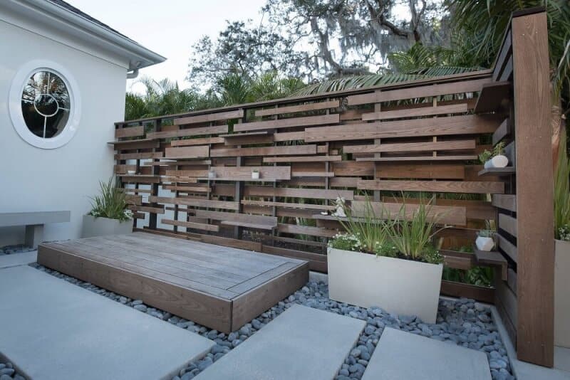 Stylish Wood Boards Privacy Screen
