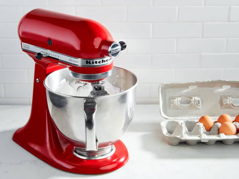 4 Types of Baking Mixers and What to Consider When Buying a Mixer