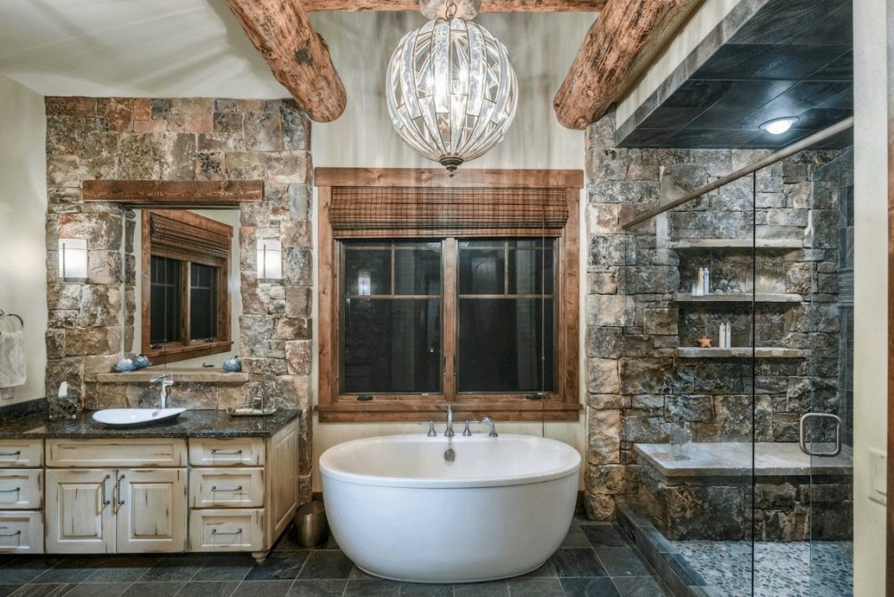 Master Bathroom Ideas That Will Awe You 35