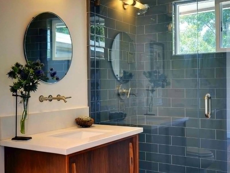 Traditional Bathroom Ideas in Assorted Styles 9