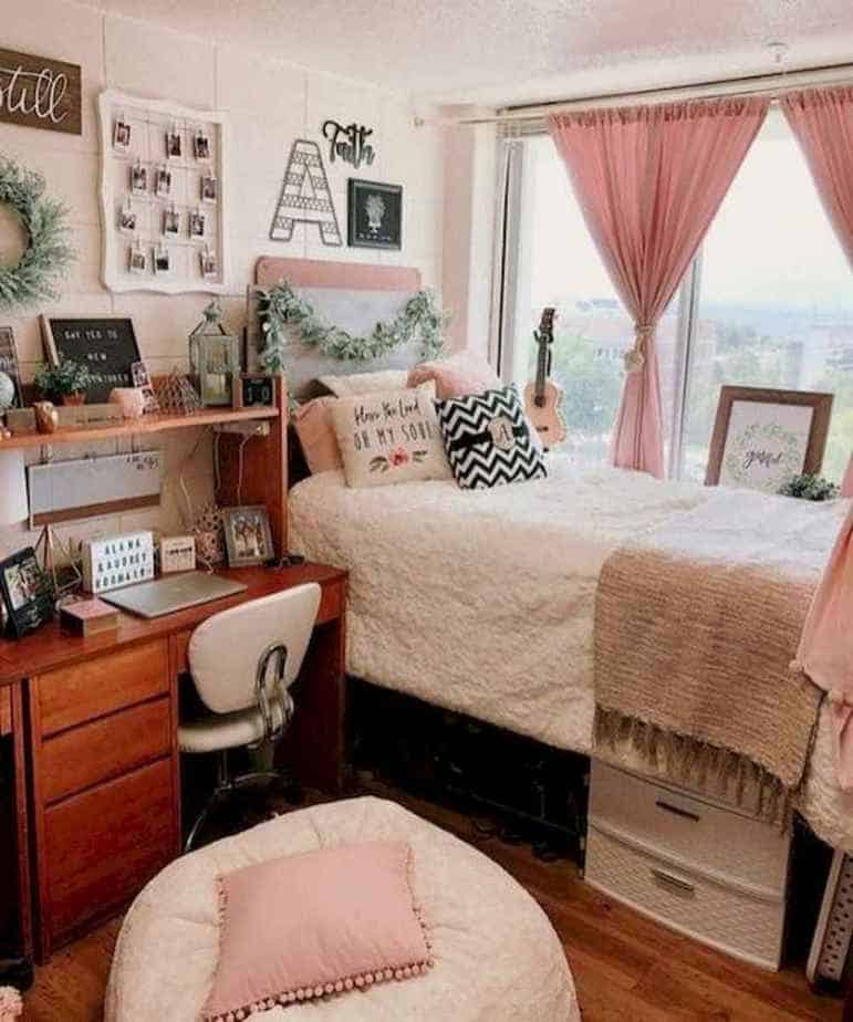 Clever Pink Bedroom