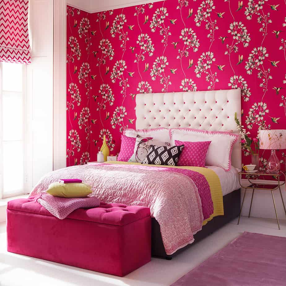 Flower-and-Bee Bedroom Wallpaper