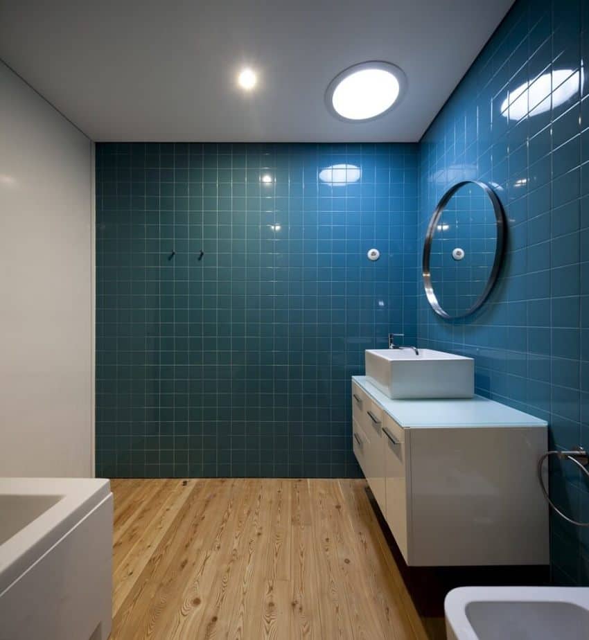 Minimalist Teal Bathroom