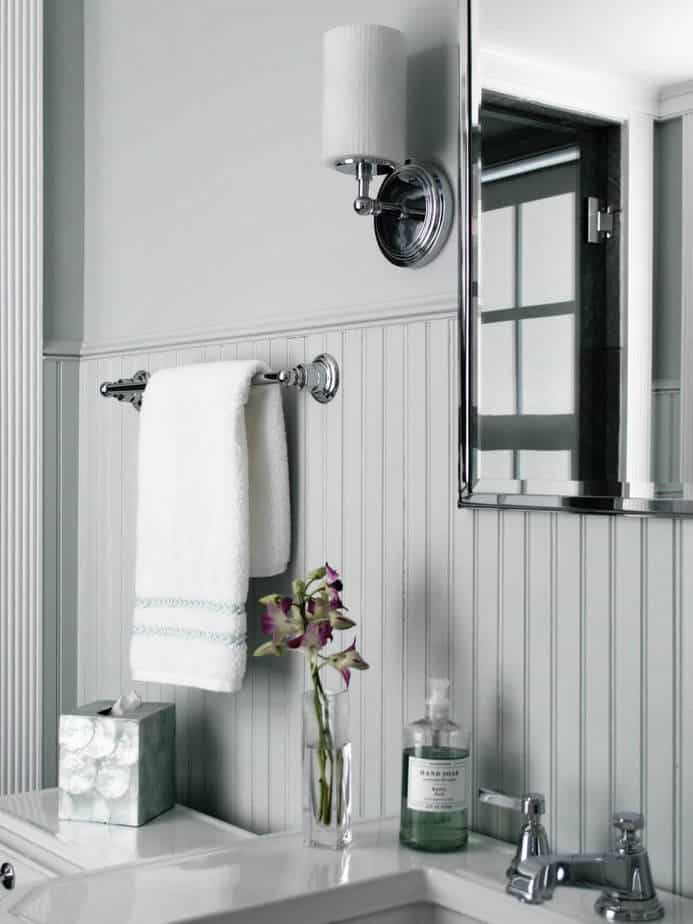 Neutral Beadboard Bathroom