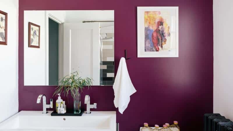 Colors That Go Good with Purple for bathroom