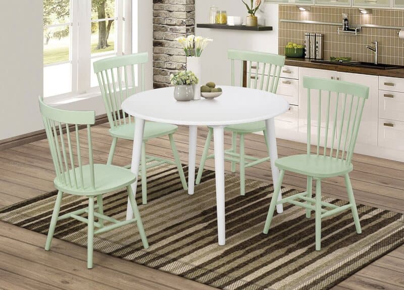 Good Colors That Go with Green and pastel chair